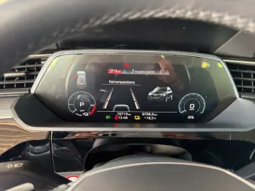 AUDI e-tron 50 quattro basis