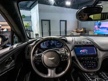 Aston Martin DBX 707 Disponibil Imediat!