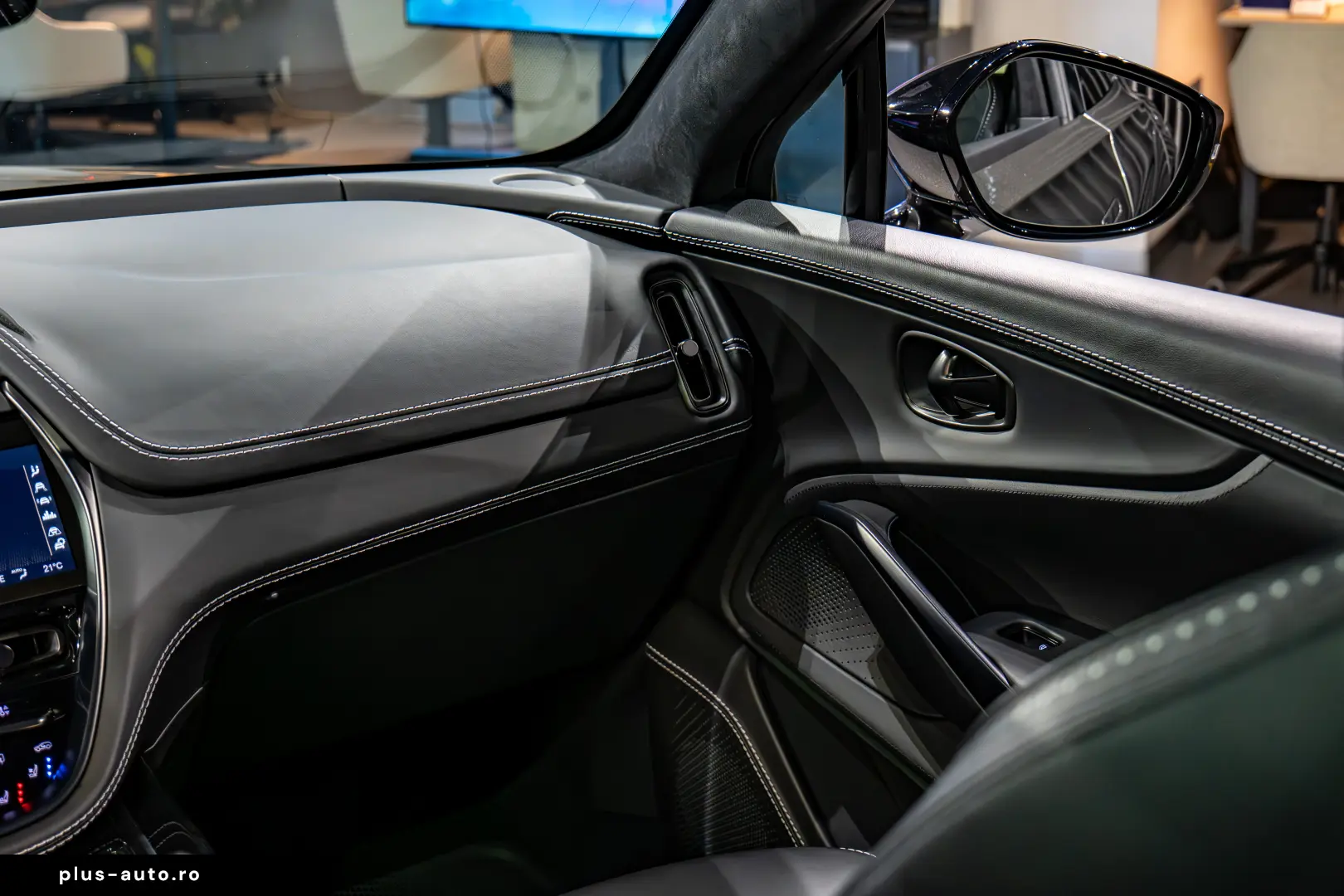 Aston Martin DBX 707 Disponibil Imediat!