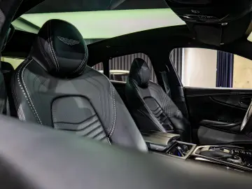 Aston Martin DBX 707 Disponibil Imediat!