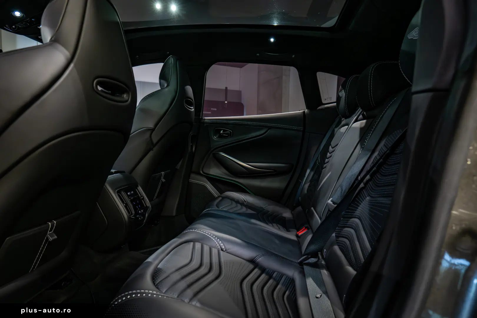 Aston Martin DBX 707 Disponibil Imediat!