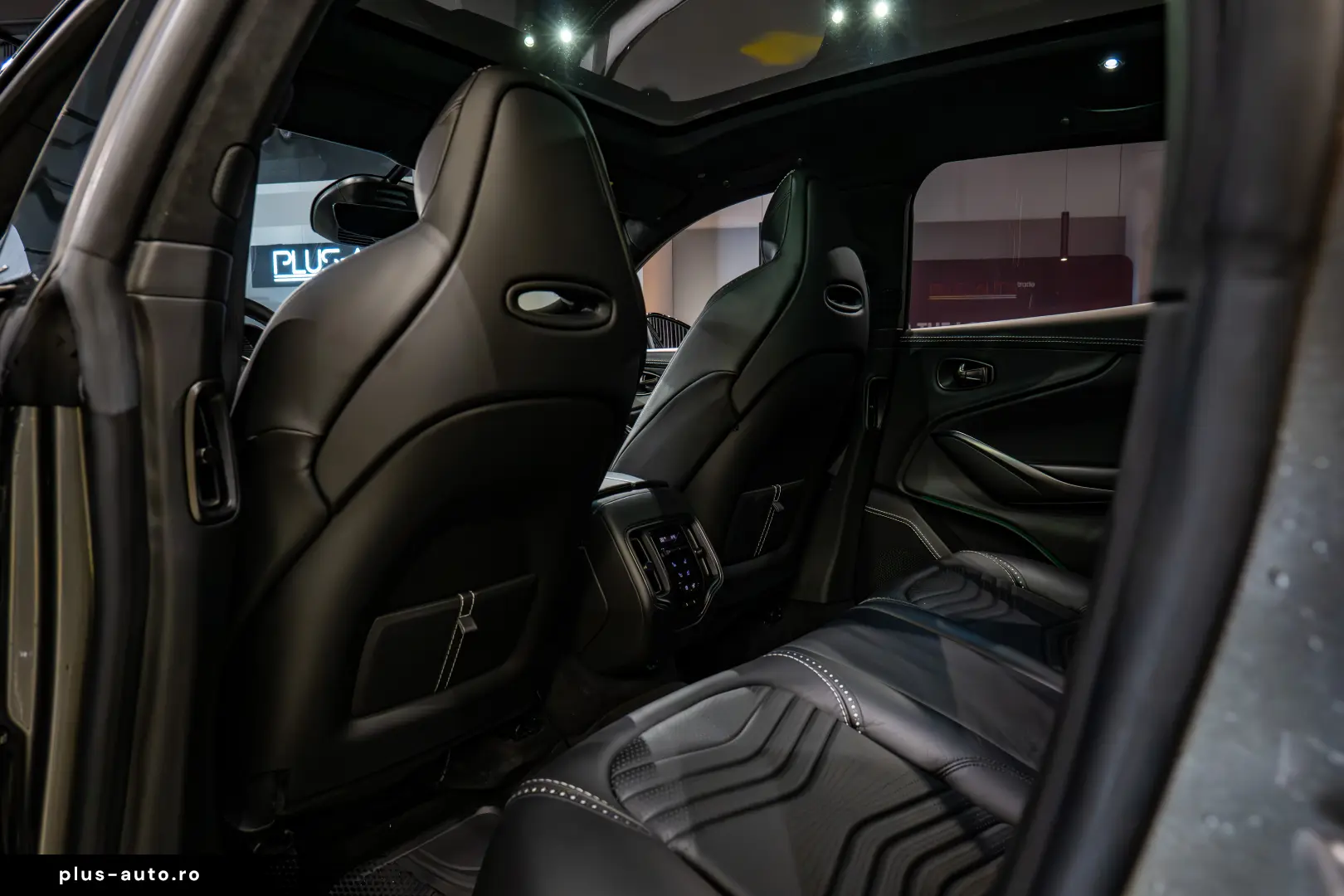 Aston Martin DBX 707 Disponibil Imediat!