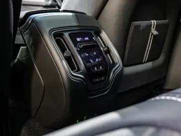 Aston Martin DBX 707 Disponibil Imediat!