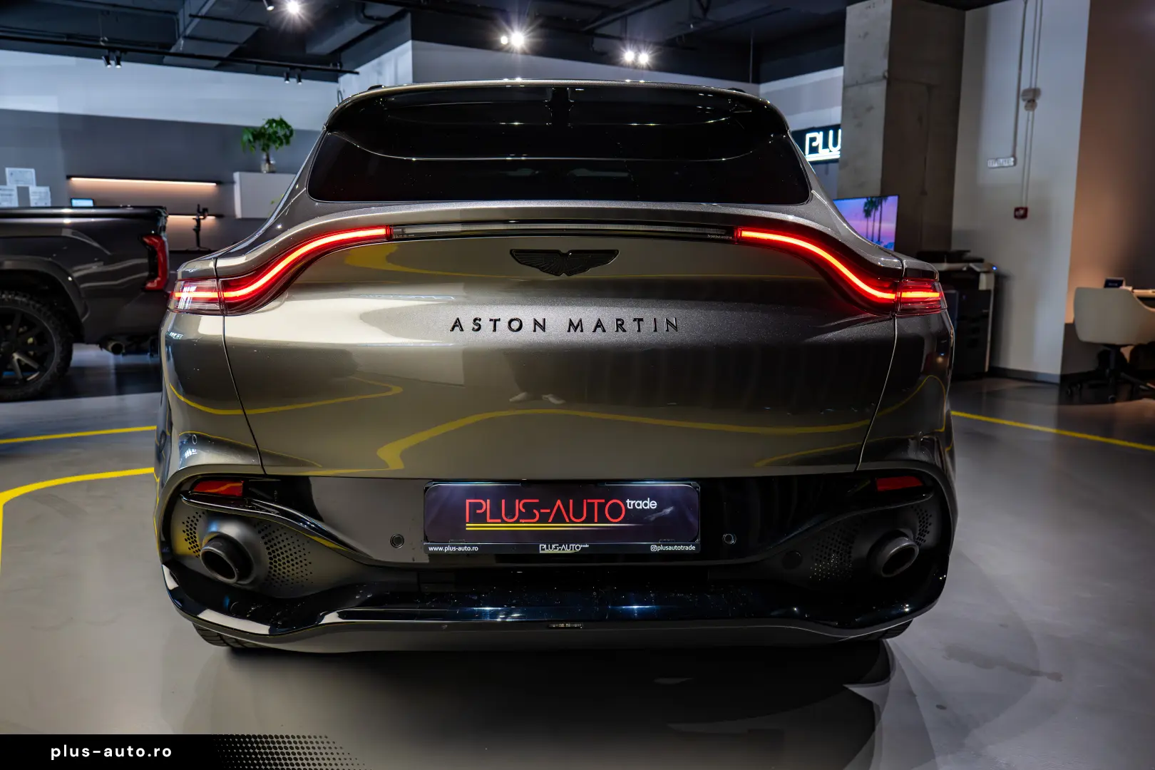 Aston Martin DBX 707 Disponibil Imediat!