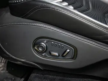 Aston Martin DBX 707 Disponibil Imediat!