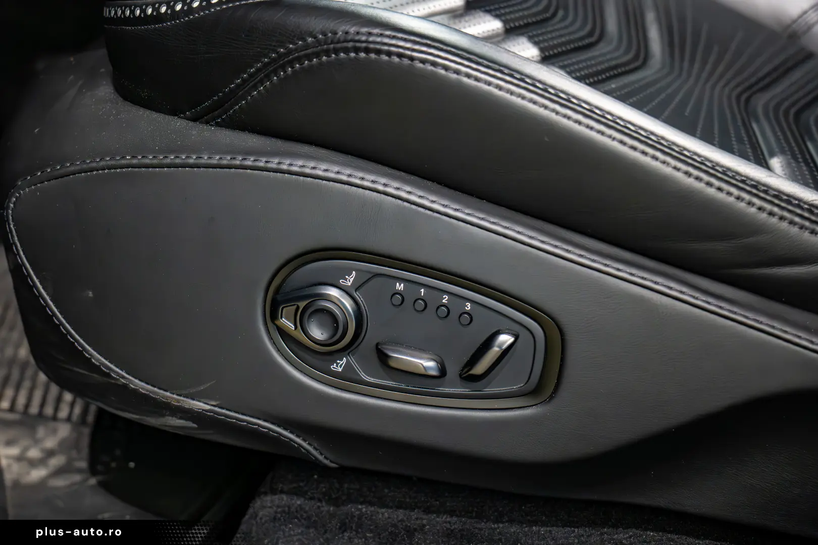 Aston Martin DBX 707 Disponibil Imediat!