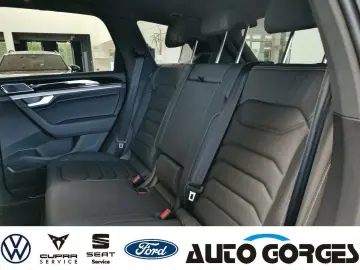 VW Touareg R-Line 3.0 l V6 TDI SCR 4MOTION  LUFTFED