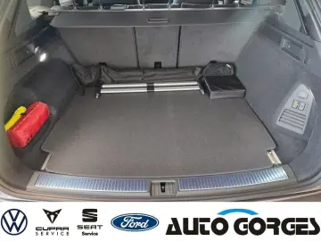 VW Touareg R-Line 3.0 l V6 TDI SCR 4MOTION  LUFTFED