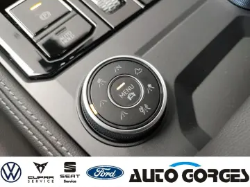 VW Touareg R-Line 3.0 l V6 TDI SCR 4MOTION  LUFTFED