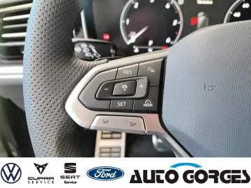 VW Touareg R-Line 3.0 l V6 TDI SCR 4MOTION  LUFTFED