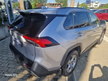 Toyota Rav-4