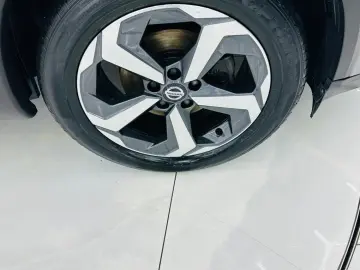 NISSAN Qashqai 2022 1.3i E6 MHVE Garantie 12 Luni Rate Avans