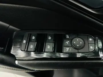 NISSAN Qashqai 2022 1.3i E6 MHVE Garantie 12 Luni Rate Avans