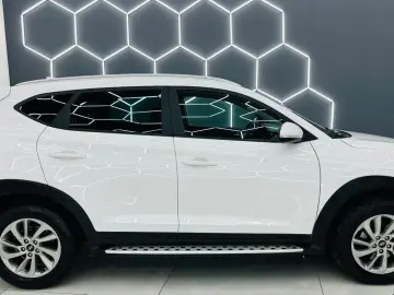 HYUNDAI TUCSON 2016 1.6i E6 Garantie 12 Luni Rate Avans 0 Do