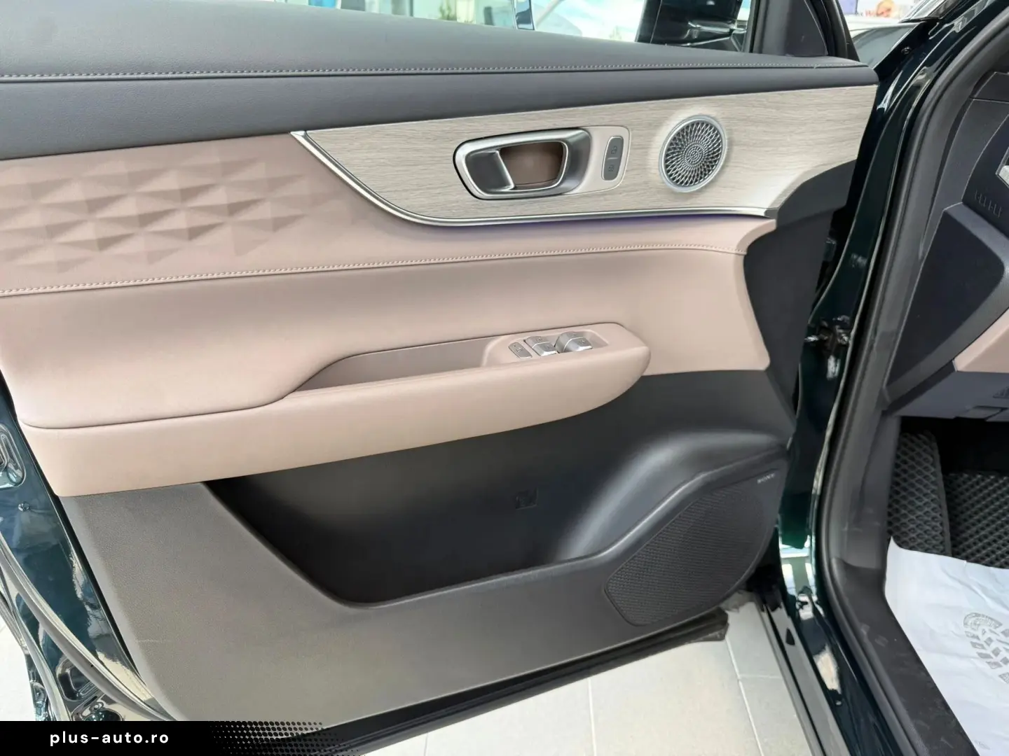 Chery Tiggo-8