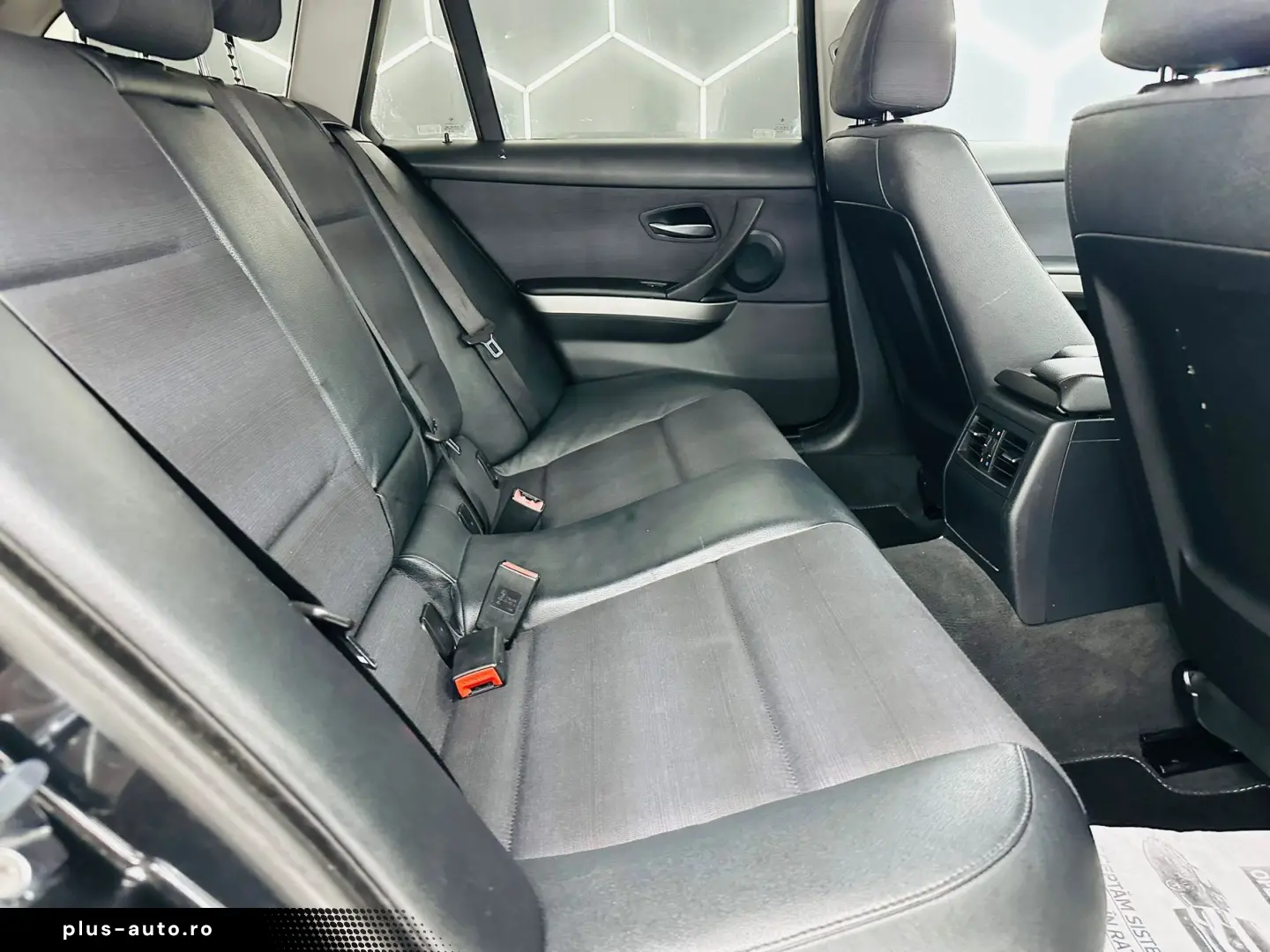 BMW Seria-3 2008 2.0D E4 Garantie 12 Luni Rate Avans 0 Doar