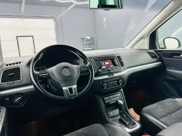 VOLKSWAGEN SHARAN 2011 2.0D E5 7 Locuri Garantie 12 Luni Rat