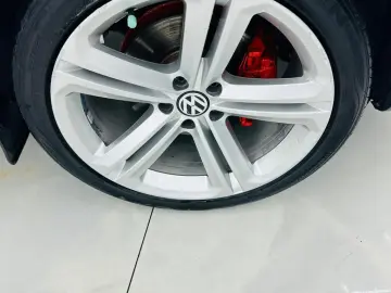 VOLKSWAGEN TIGUAN 2013 2.0D E5 4x4 Garantie 12 Luni Rate Ava