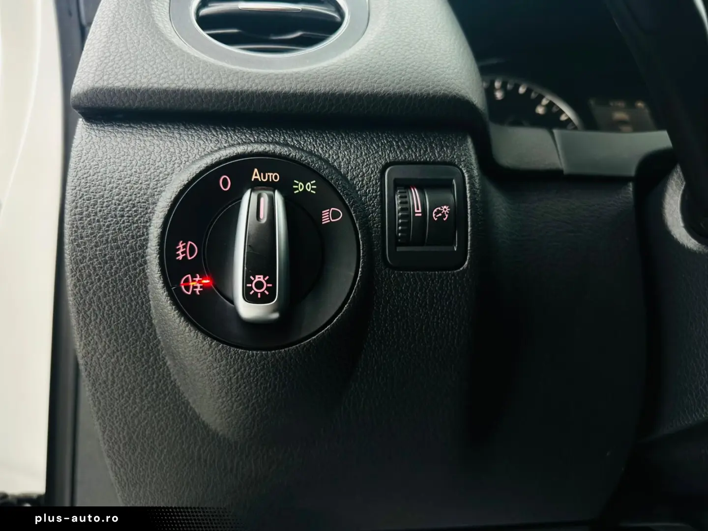 VOLKSWAGEN TIGUAN 2013 2.0D E5 4x4 Garantie 12 Luni Rate Ava