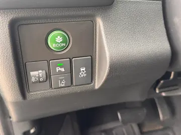 HONDA HR-V 1.5 i-VTEC 130 CP CVT Elegance