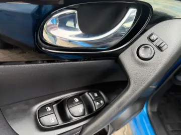 Nissan QASHQAI 1.3 DIG-T 1138cp N-Connecta