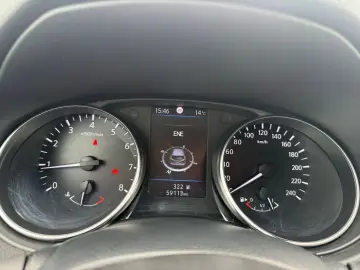 Nissan QASHQAI 1.3 DIG-T 1138cp N-Connecta