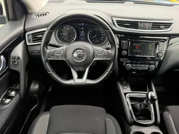 Nissan QASHQAI 1.3 DIG-T 1138cp N-Connecta