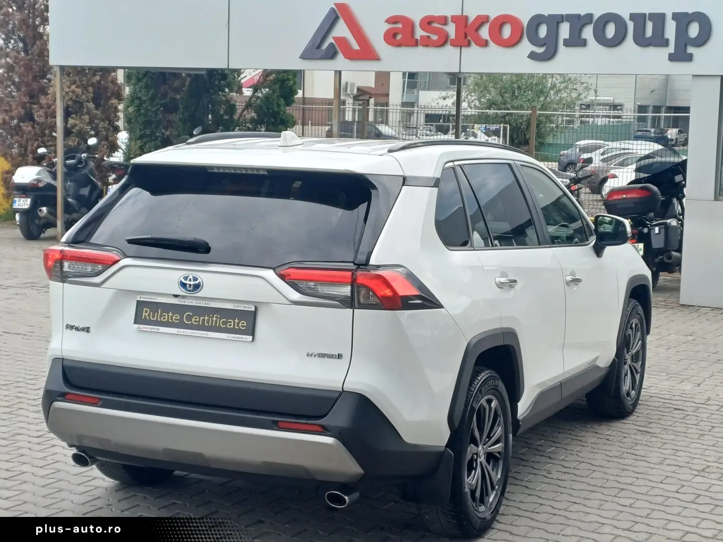 Toyota RAV-4 2.5 VVT-iE 4x4 LUXURY HYBRID 222 CP