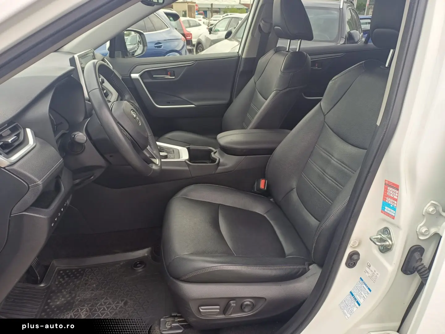 Toyota RAV-4 2.5 VVT-iE 4x4 LUXURY HYBRID 222 CP