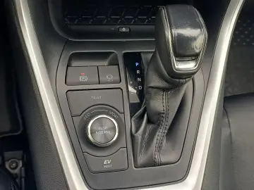 Toyota RAV-4 2.5 VVT-iE 4x4 LUXURY HYBRID 222 CP