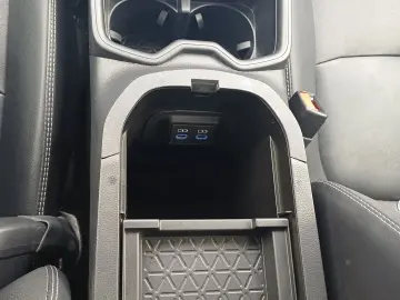 Toyota RAV-4 2.5 VVT-iE 4x4 LUXURY HYBRID 222 CP