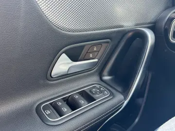 Mercedes-Benz Cla-250
