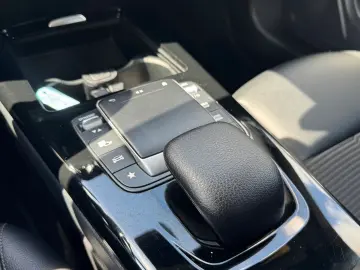 Mercedes-Benz Cla-250