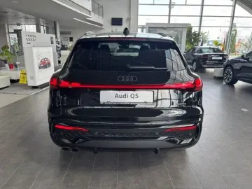 Audi Q5 40 TDI quattro 204cp Stronic Mild Hybrid Plus 2026