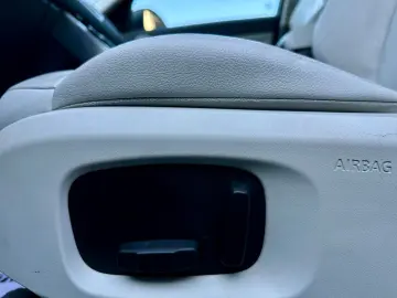 Land-Rover Range-Rover-Evoque