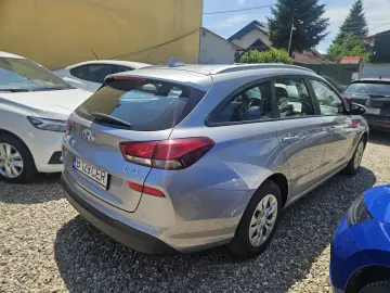 Flota 2022 benz1.5 aspirat4pistoane Combi TVAdedCumpRoNou
