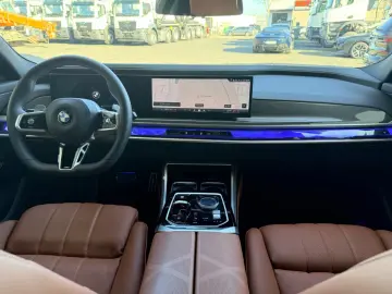 BMW 740 dx MPaketPro 21