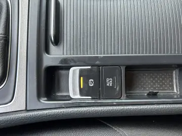 VOLKSWAGEN GOLF VII 2013