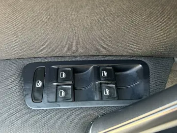VOLKSWAGEN GOLF VII 2013
