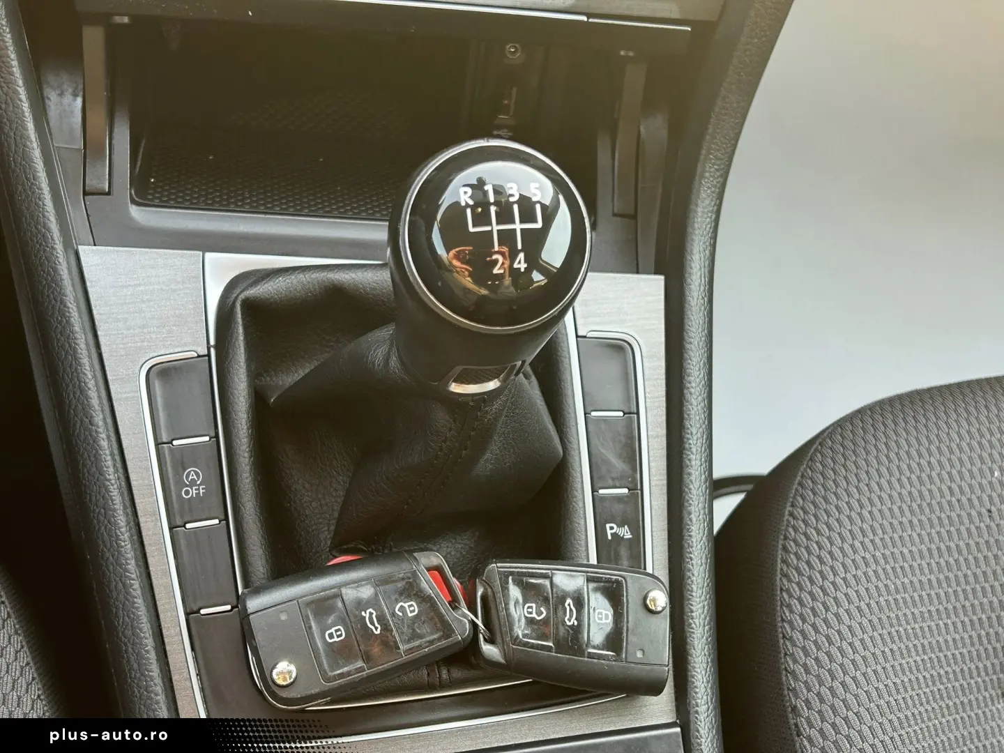 VOLKSWAGEN GOLF VII 2013
