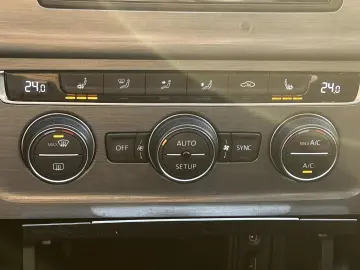 VOLKSWAGEN GOLF VII 2013