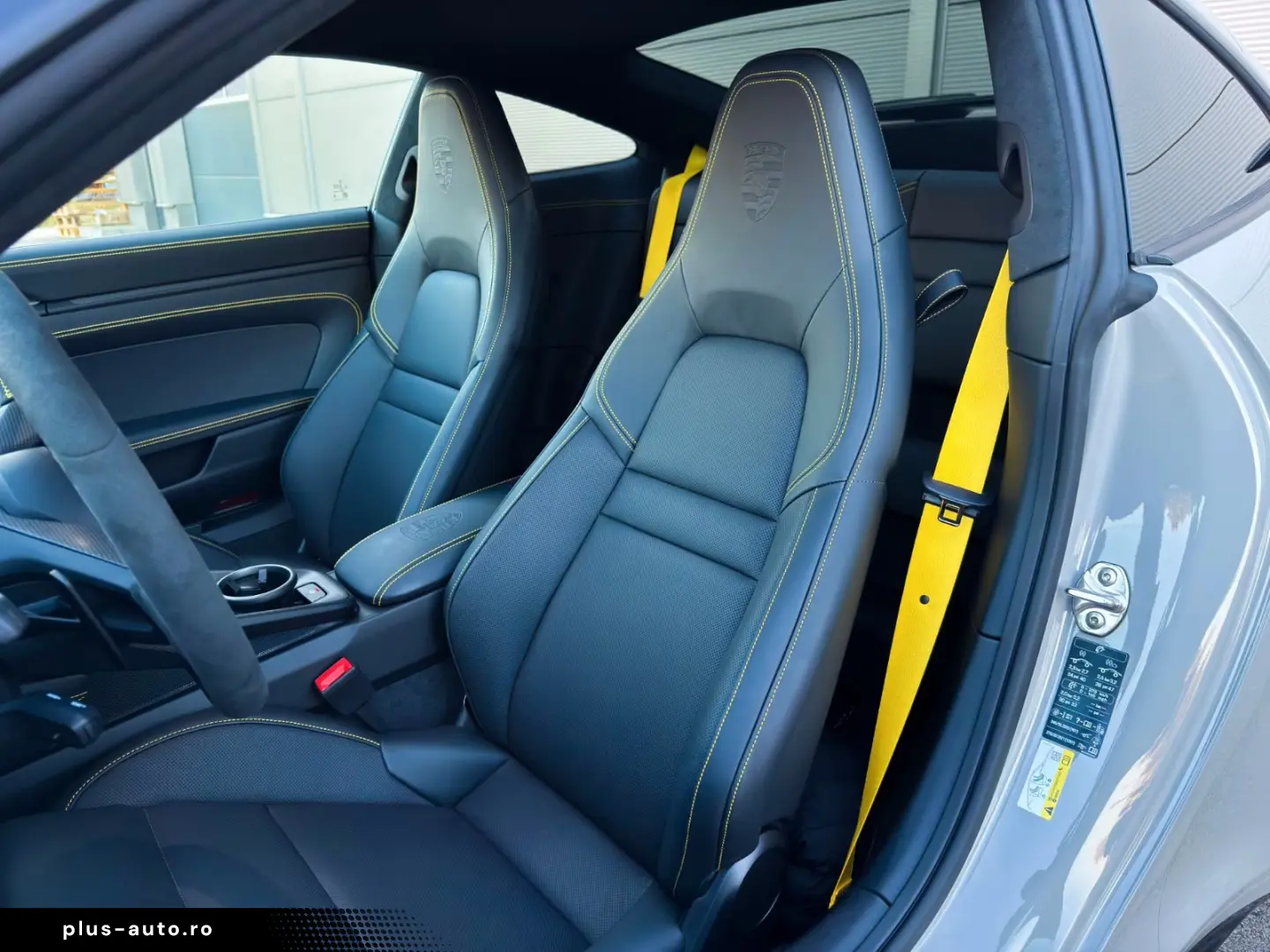 Porsche 992 .2 4 GTS  Pano Lift Alcant Carbon