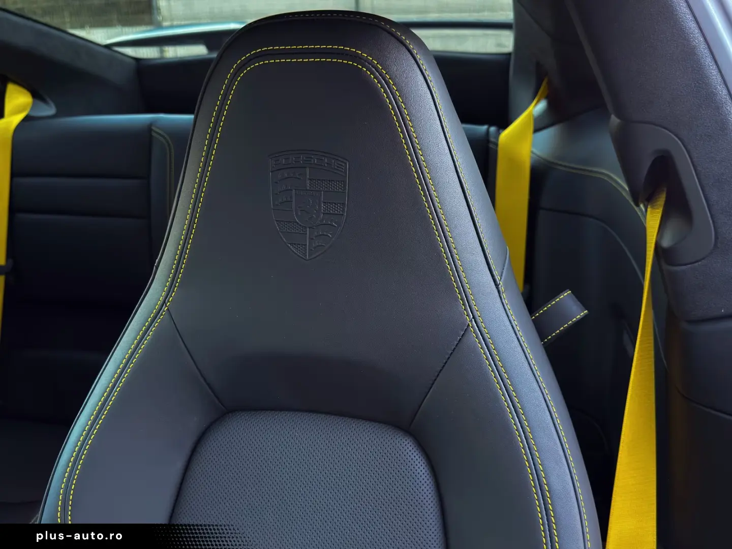 Porsche 992 .2 4 GTS  Pano Lift Alcant Carbon