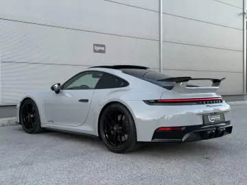 Porsche 992 .2 4 GTS  Pano Lift Alcant Carbon