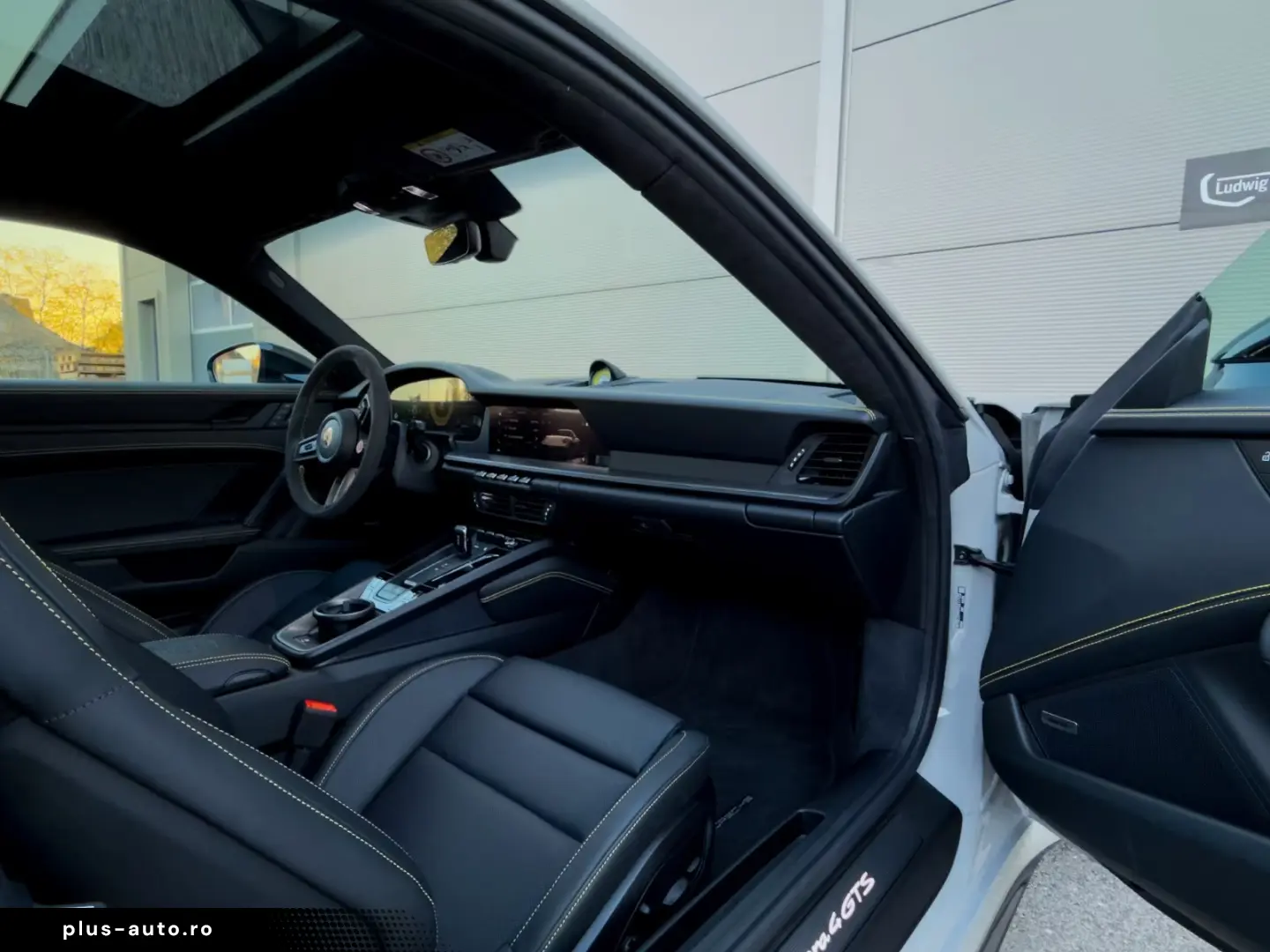 Porsche 992 .2 4 GTS  Pano Lift Alcant Carbon