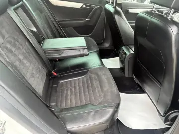 Volkswagen Passat B7 2012 HighLine 2.0 TDI