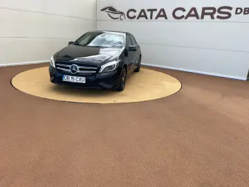 Mercedes-Benz A-220