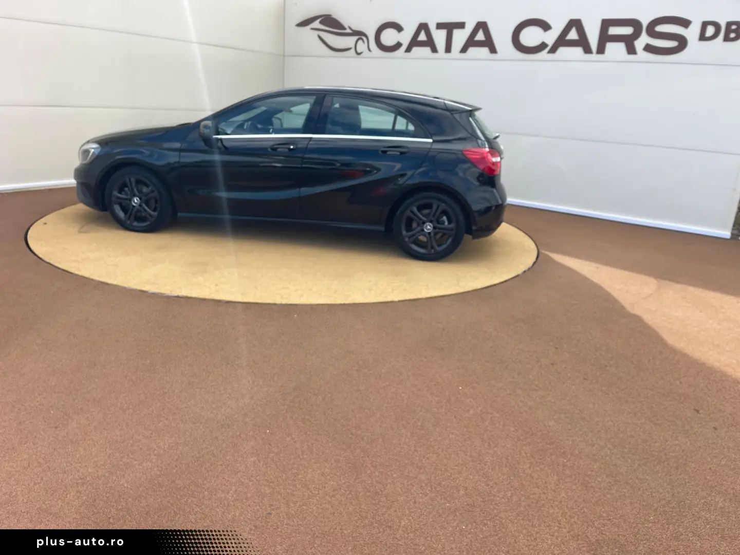 Mercedes-Benz A-220