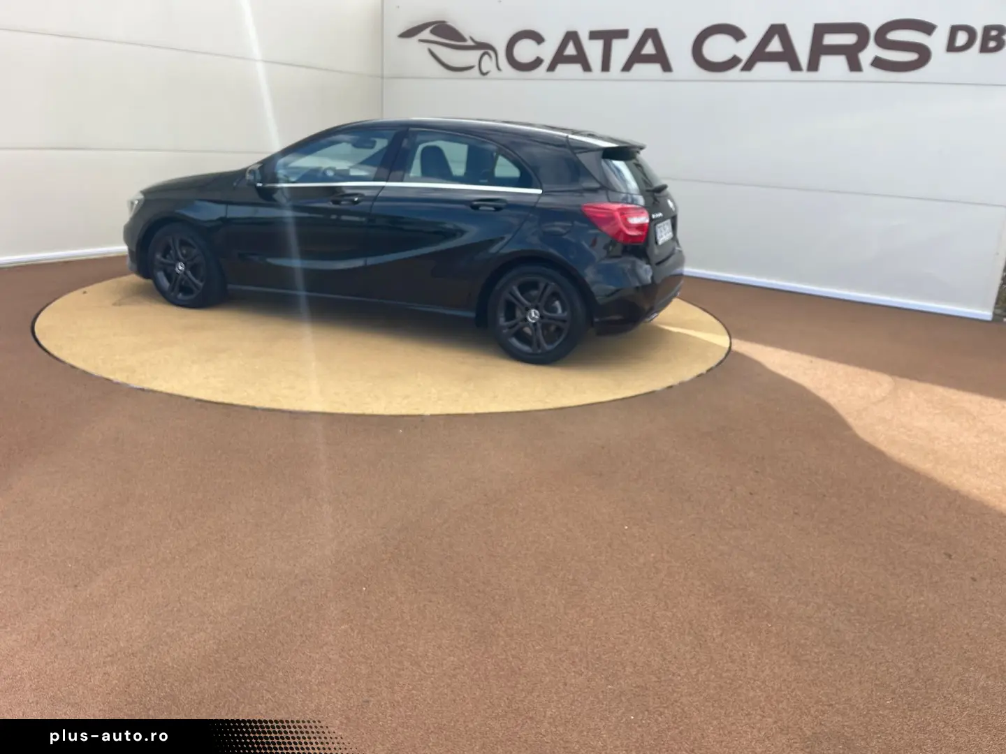 Mercedes-Benz A-220
