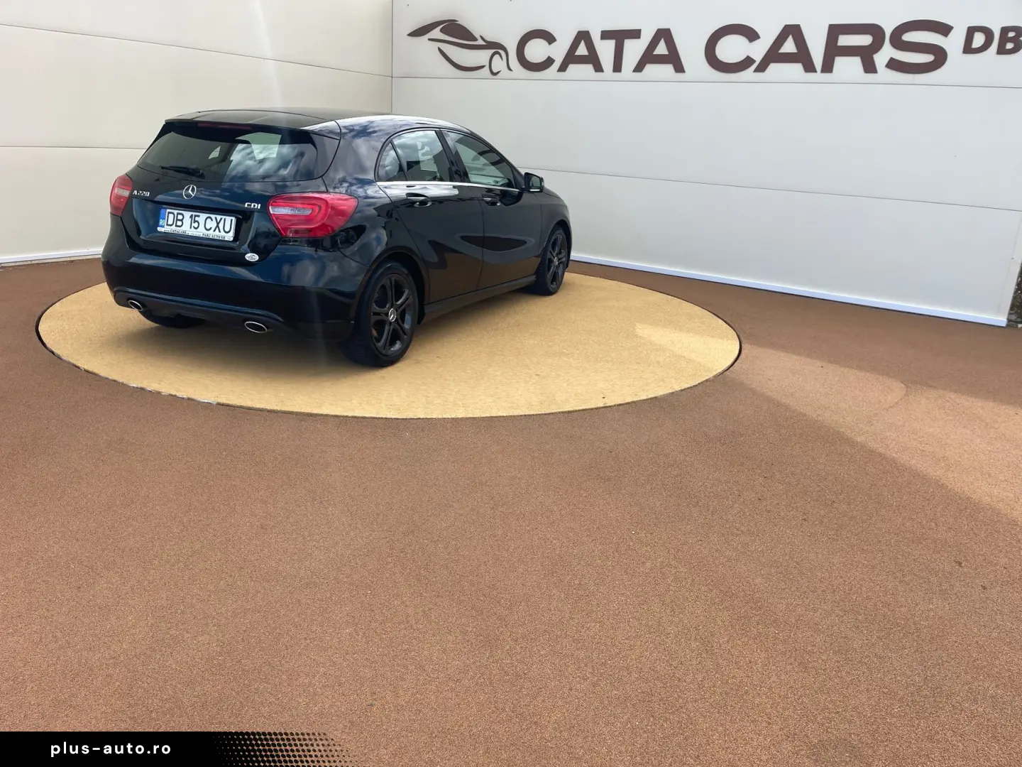 Mercedes-Benz A-220